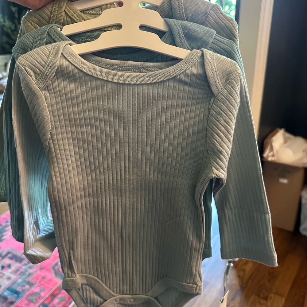 🛍️ 3FOR20 | Cloud Island | Ribbed Bodysuit One Piece 3 Pack | 3-6 months | NWT‎